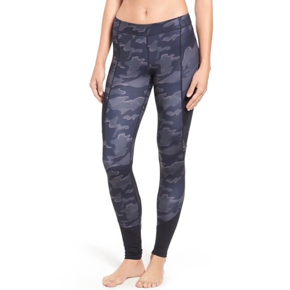 IVY PARK Pants - 💫Ivy Park | Camo Colorblock Leggings